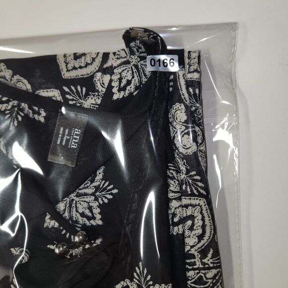 Black & White Semi Sheer 3/4 Sleeve V-Neck Lace Up Tunic Size Small - Picture 9 of 9